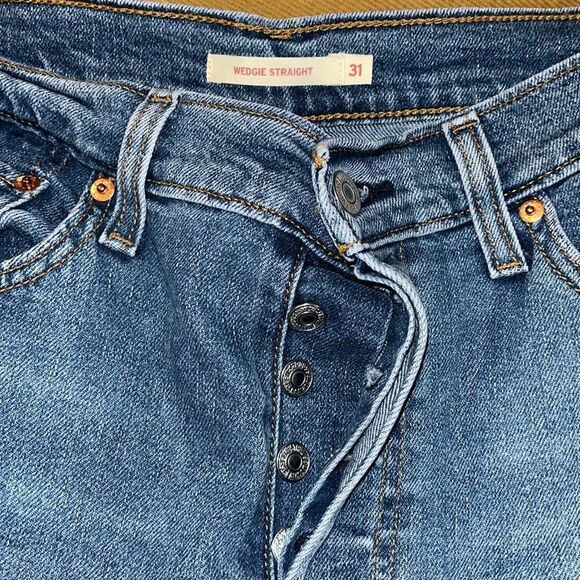 Levi's Premium Womens Wedgie Straight 501 Denim Blue Jeans Button Fly 31 Hipster - Picture 1 of 6